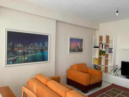 Jepet me qera Apartament 2+1+2  Adresa : Tregu Elektrik