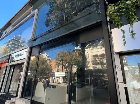 NEGOZIO IN AFFITTO 222 M2 BLLOK 6.300 EURO