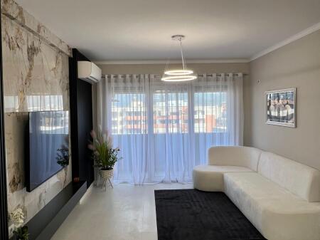  SHITET SUPER Apartament 2+1 Me 2 Tualete  Astir  Rruga "Loni Ligori" 