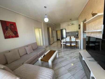APARTAMENT ME QERA 2+1 MYSLYM SHYRI 750 EURO