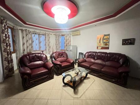 Apartament duplex per shitje prane Petro Ninit!
