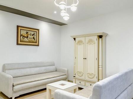  QERA Apartament 1+1  Qender Tirane, Prane Kafe Flora 
