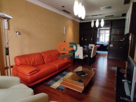 Ne Bllok, Jepet Me Qira Apartament 1+1 I Mobiluar !!
