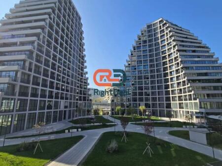 Tek Liqeni Artificial, Ne Rezidencen Lake View, Shitet Super Apartament 2+1+2+2 Parking+Depo Me Investim Ekstra!!