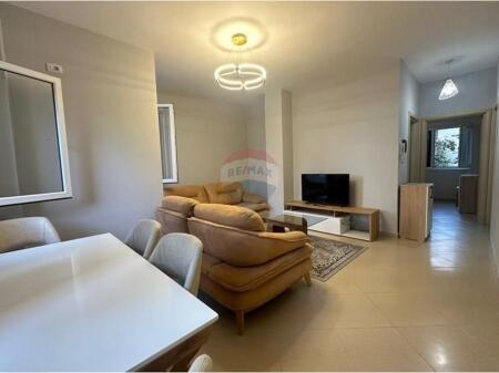 Apartament 2+1 per shitje Liqeni Thate
