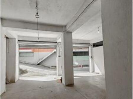 IN VENDITA, LOCALE COMMERCIALE, FRESKU, TIRANA MLS # 530581008-47
