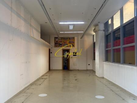 NEGOZIO IN AFFITTO 75 M2 EX ESPOSIZIONE 120.000 LEKE