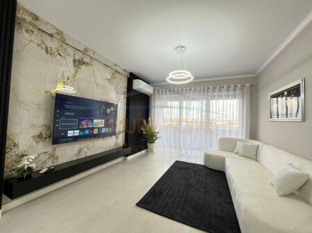 Shitet , Apartament 2+1+2 Unaza e Re ,Tirane