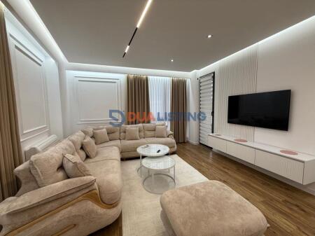 Apartament modern me qera 2+1+2 ne zonen e Bulevardi i ri