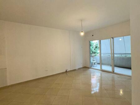  APARTMENT FOR RENT 1+1+Balcony AVAILABLE FOR BUSINESS  