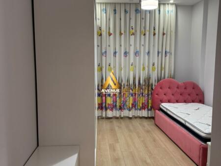 Affittasi appartamento 2+1 con 2 bagni + Posto Auto – Tirana Entry I, Ish Dogana, Tirane