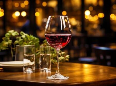 IN VENDITA BAR  RISTORANTE   EX ESPOSIZIONE