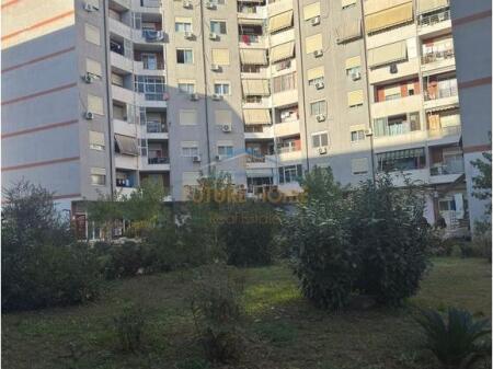 Locale Commerciale, Nuovo Anello, Tirana