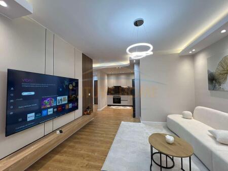 Shitet , Apartament 2+1+2 në Rrugën Teodor Keko, Tirane