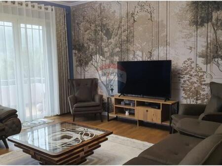 Apartament 2+1+2 pranë Kopshtit Botanik