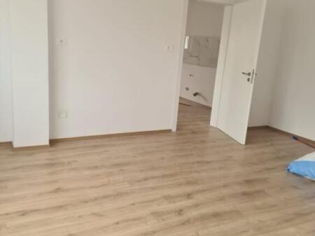 Shesim apartament 2+1 prane Rr. Se Kosovareve