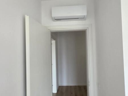 Appartamento 1+1 in Vendita Vicino al Comune di Kamez.