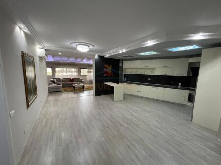 Shitet Apartament 2+1+2 +Verande