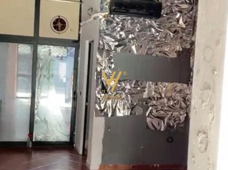 SHOP FOR RENT 42 M2 ON 4 DESHMORET STREET 400 EURO
