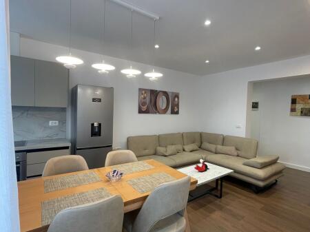 Appartamento 2+1+balcone in affitto a Mine Peza  1000€!