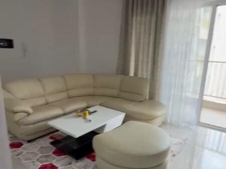 Apartament 1+1,Zogu i Zi!