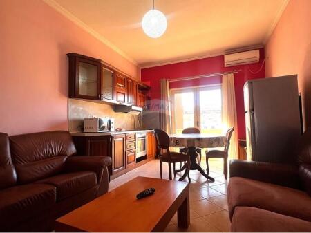 At the Palace with Arrow 1+1 for rent 400 eur
