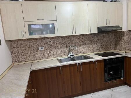 We rent a 1+1 apartment at Petro Nini Luarasi!