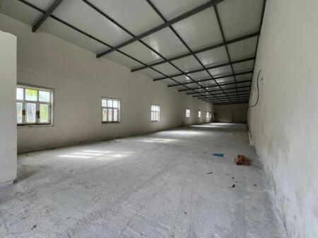 Magazzino + Terreno in affitto