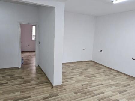 SHITET APARTAMENT , PRANE KAZAZI , DURRES