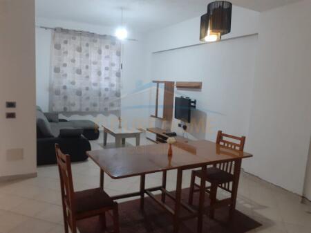 In vendita, Appartamento 1+1 Via Muhamet Deliu, Tirana.