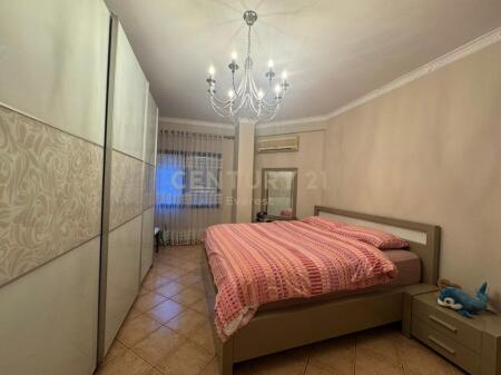 KOMPLEKSI USLUGA, SHESIM APARTAMENT 2+1+2!!