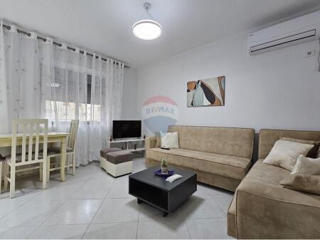1+1 apartment for rent near the Ballet School!
