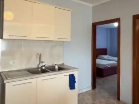  Casa in affitto – Vicino all'Università “Signora del Buon Consiglio”, di fronte alla Cupola, Laprakë