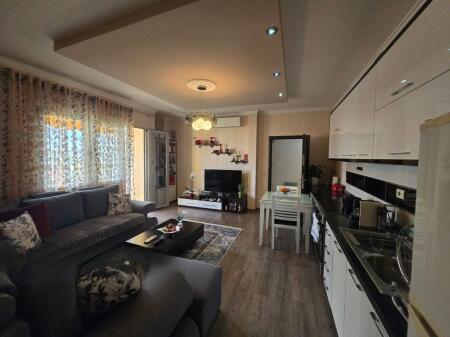 SHITET APARTAMENT 2+1 TEK ISH FUSHA E AVIACIONIT 167,000 €