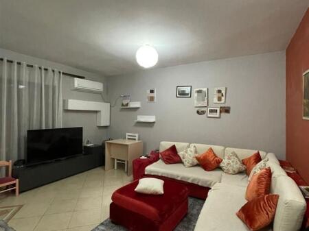 Shitet: Apartament 2+1+2  Sip. Bruto : 106 m/2  Sip. Neto  : 95m/2  
