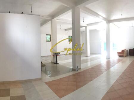 MAGAZZINI IN AFFITTO 156 M2 FABBRICA DELLA FARINA 100.000 LEKE