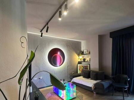 AFFITTASI APPARTAMENTO 1+1+BALCONE AL BOULEVARD "ZOGU I PARE", CENTRO!