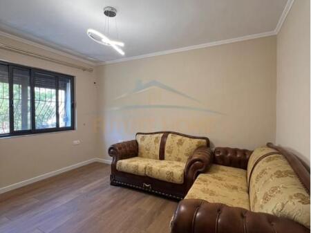 Shitet, Apartament 2+1, Oxhaku, Tirane.