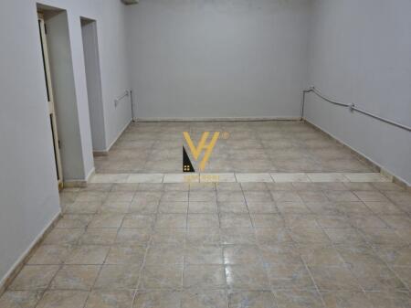 SHITET MAGAZINE 300 M2 NE SELITE 360.000 EURO