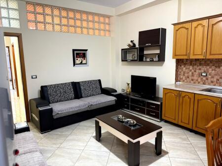 Private house first floor 1+1 for rent in Allias!