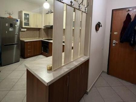 We rent a 1+1 apartment at Petro Nini Luarasi.