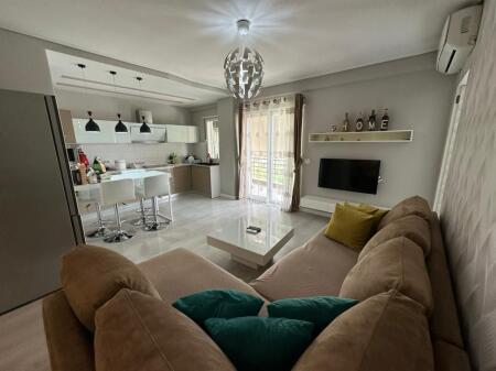  Shitet apartament 2+1 te Unaza e Re, Astir