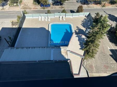 Prezzo ridotto!!! In affitto hotel di lusso con 5 piani & piscina a Vaqarr