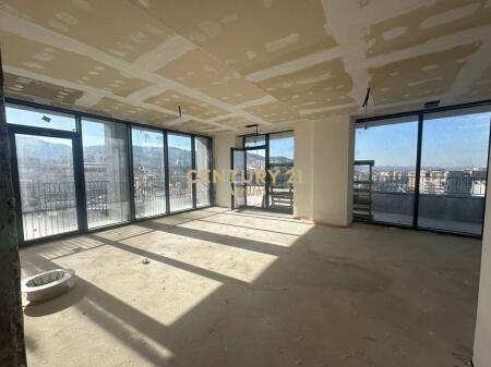  OKAZION! Shitet Apartament 3+1+3 – Lake View Residence, Liqeni i Tiranës