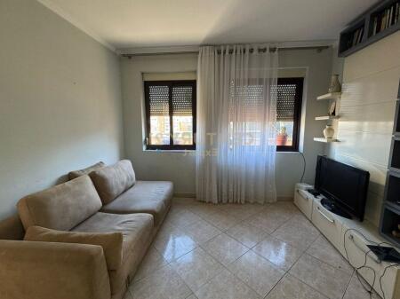 Apartament 2+1 me qira, Rruga Sami Frasheri
