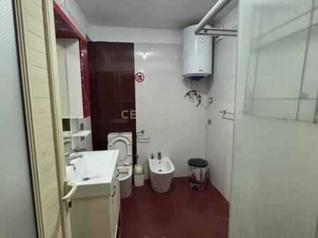 OFFICE FOR RENT AT ZOGU I ZI