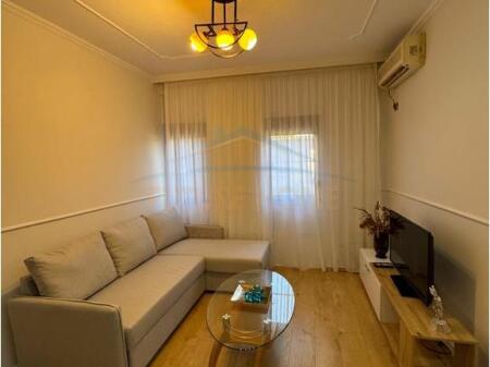 In vendita, Appartamento 1+1, Via ''Bardhyl'', Tirana