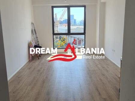 Spazi Ufficio in Affitto Vicino al Nuovo Viale a Tirana (ID 42611240)