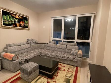 Shitet apartament 3+1 prane Spitalit Amerikan 3  