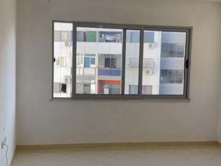 Affittasi appartamento 2+1 (non arredato) Complesso Molla Astir 38.000 Leke!
